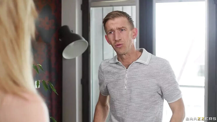 Elisa Calvi sabah kahvaltısında Danny D’nin sikini yalıyor